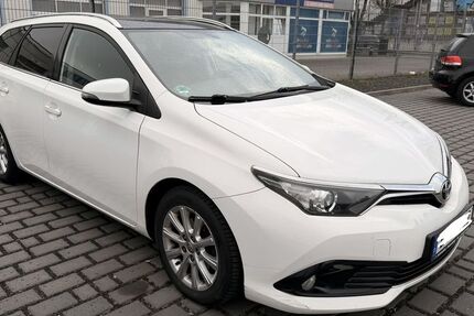 Toyota Auris 139.000 km 8.999 &euro; Mainz 55129