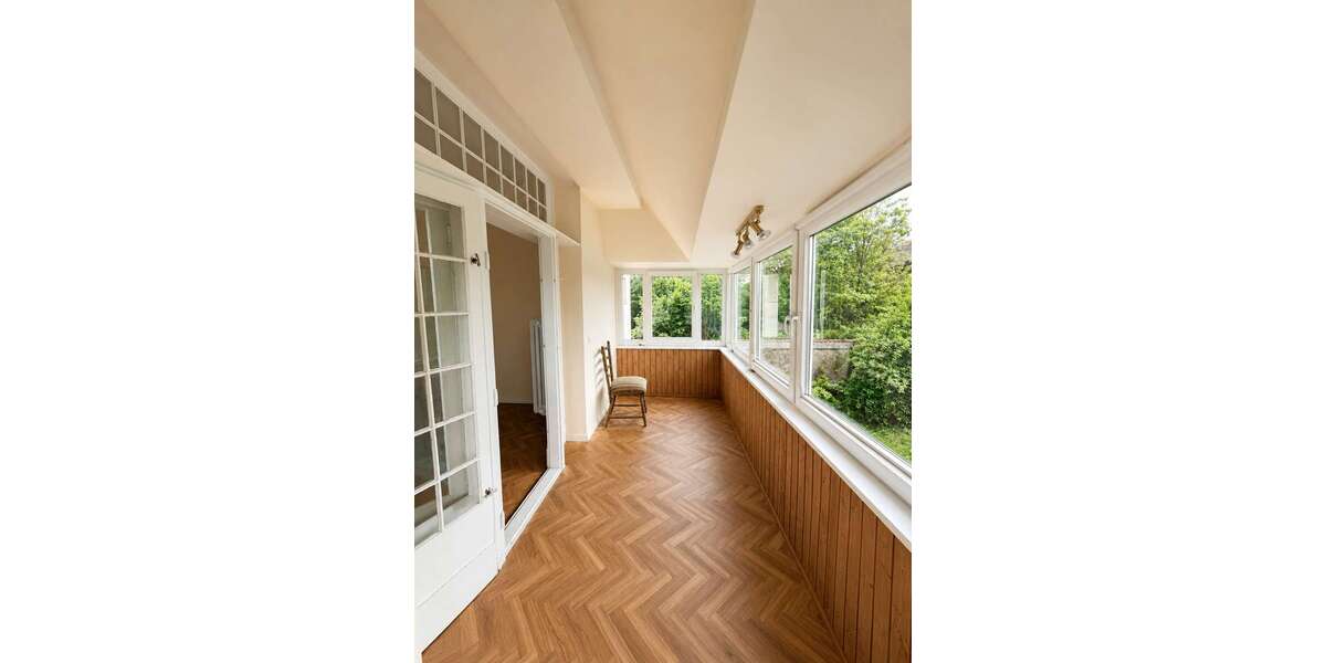 Denkmalgeschützte Fabrikantenvilla an der Weser – Parkgrundstück mit drei zusätzlichen Bauplätzen - Villa Vlotho | Angebot:27254373
