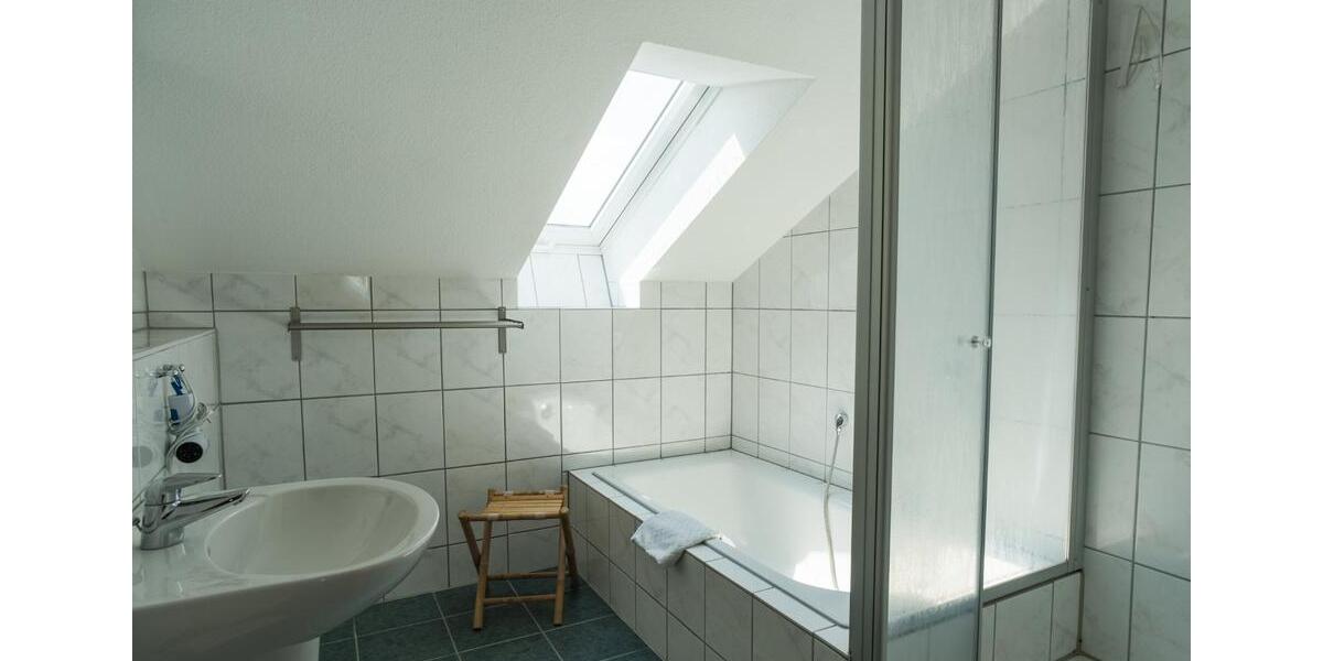 Dachgeschoßwohnung Karlshagen - 3 Zimmer, 73 m&sup2;, 718&euro; | Angebot:25171786