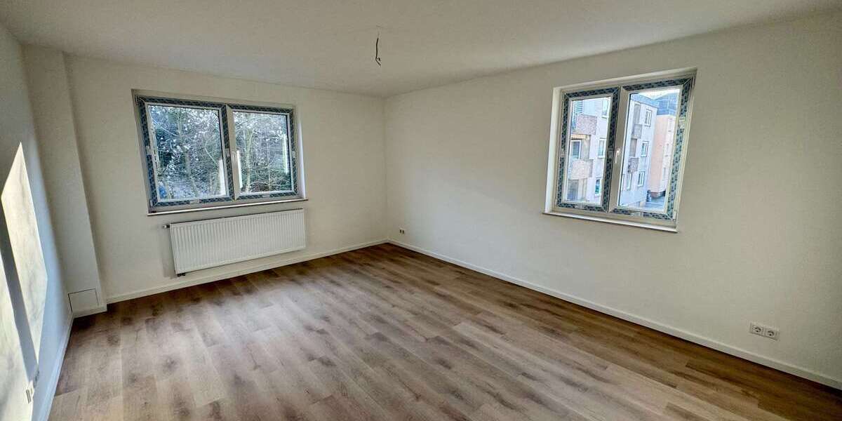 Etagenwohnung Wuppertal Arrenberg - 3 Zimmer, 75 m&sup2;, 900&euro; | Angebot:25088665