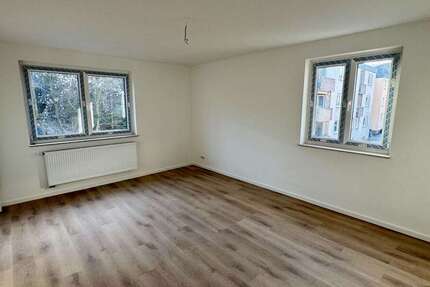 Wohnung Wuppertal Arrenberg - 3 Zimmer, 75 m&sup2;, 900&euro; | Angebot:25088665
