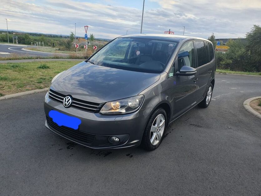 VW Touran 300.000 km 5.700 € Schweinfurt 97424