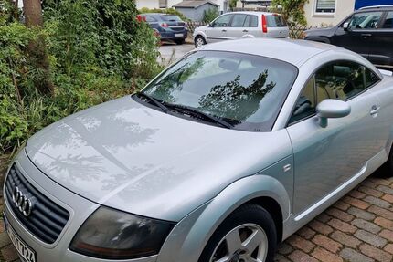 Audi TT 160.000 km 5.000 &euro; Bünde 32257