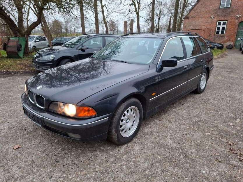 BMW 520 324.000 km 1.750 € Kollmar 25377