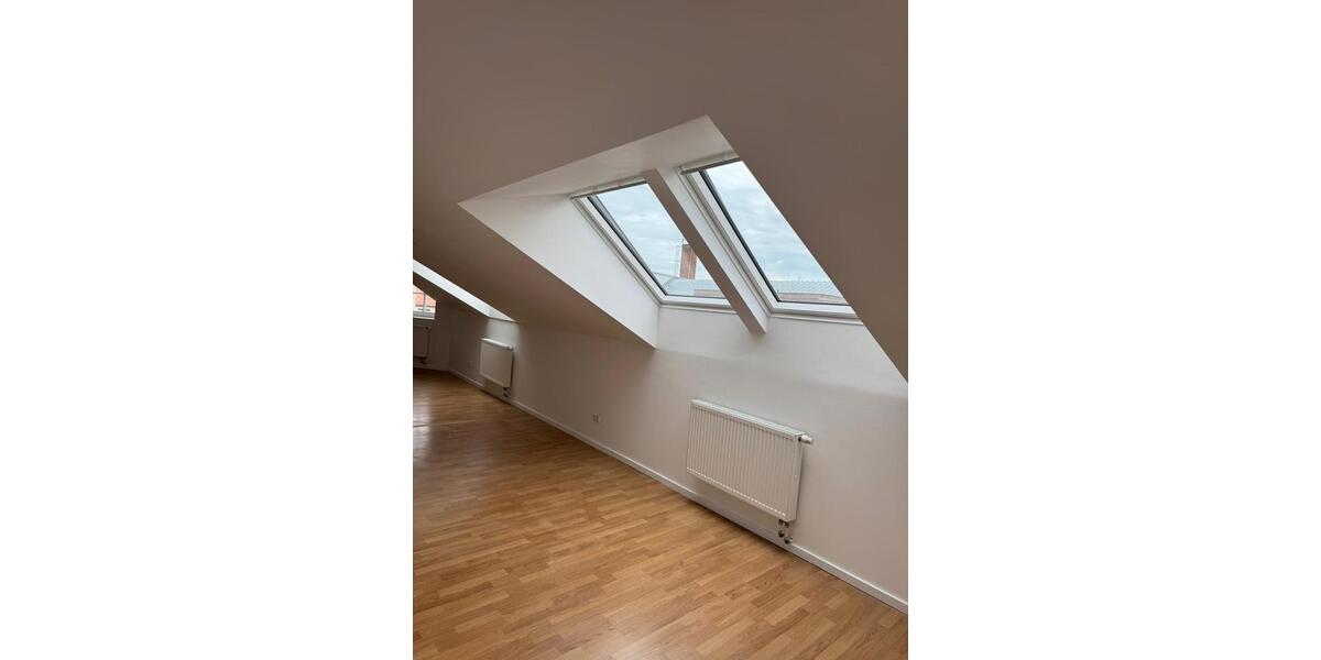 Dachgeschoßwohnung Berlin Treptow-Köpenick - 2 Zimmer, 63 m&sup2;, 1.225&euro; | Angebot:26633427