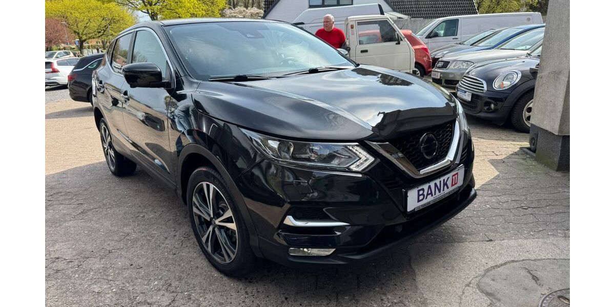 Nissan Qashqai 116.393 km 11.390 &euro; Lübeck 23556