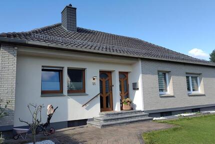 Familienfreundlicher Bungalow mit großem Garten