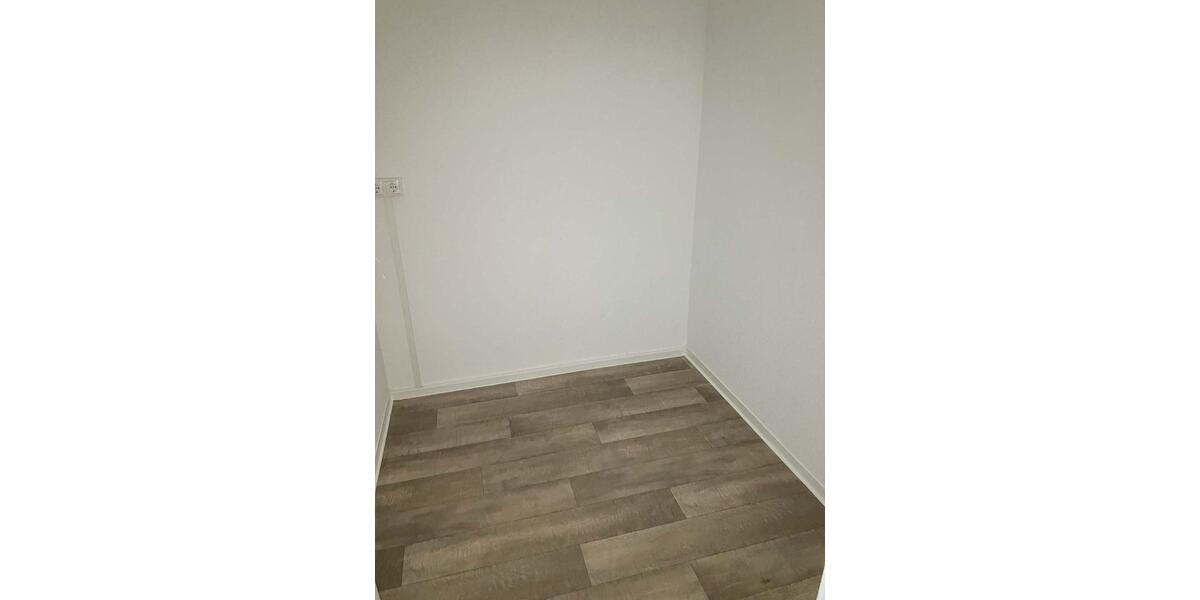Etagenwohnung Zschopau - 6 Zimmer, 126 m&sup2;, 844&euro; | Angebot:24625039