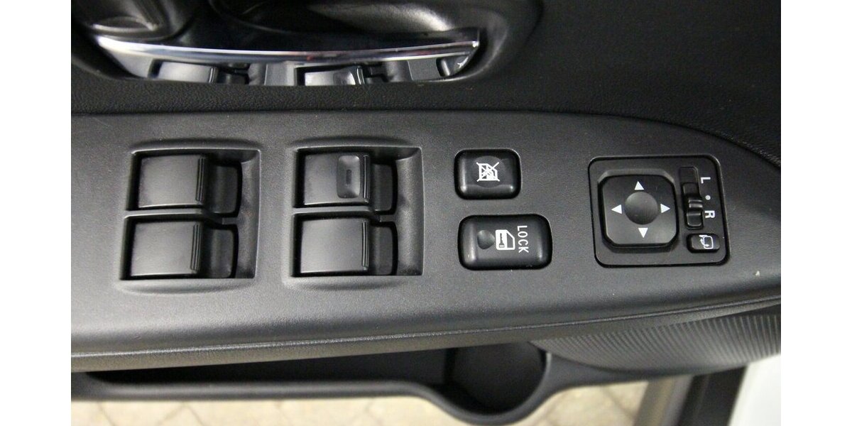 Mitsubishi ASX 1.6 Edition 100 Plus AHK+KAMERA+XENON+NAVI 81.780 km 13.500 &euro; Hagenow 19230