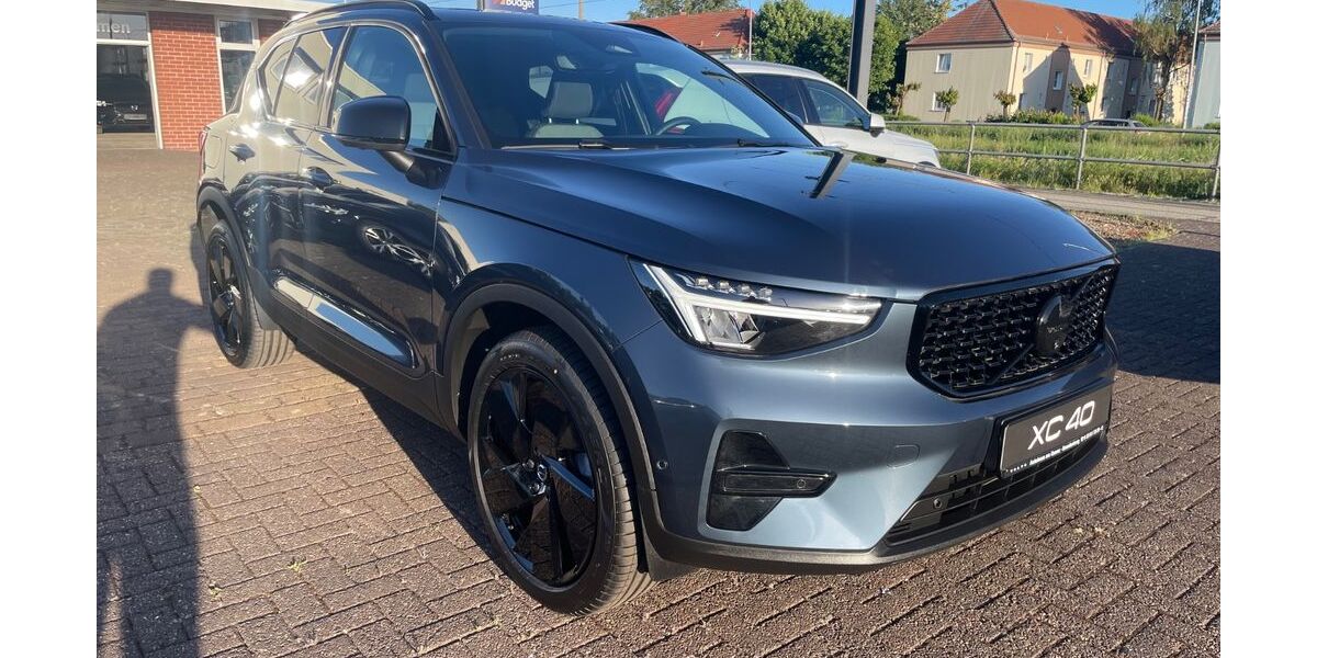 Volvo XC40 28.990 km 36.450 &euro; Brandenburg 14770