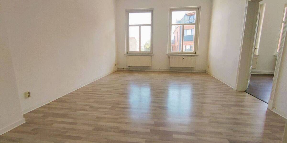 Etagenwohnung Bitterfeld Bitterfeld - 3 Zimmer, 99 m&sup2;, 595&euro; | Angebot:26644438