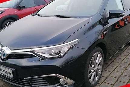 Toyota Auris 66.273 km 15.490 &euro; Gernlinden 82216