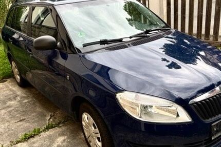 Skoda Fabia 101.500 km 3.420 &euro; Plauen 08527