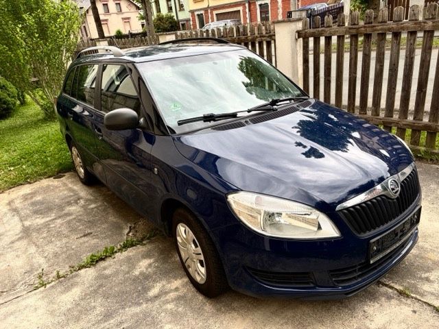Skoda Fabia 101.500 km 3.420 &euro; Plauen 08527