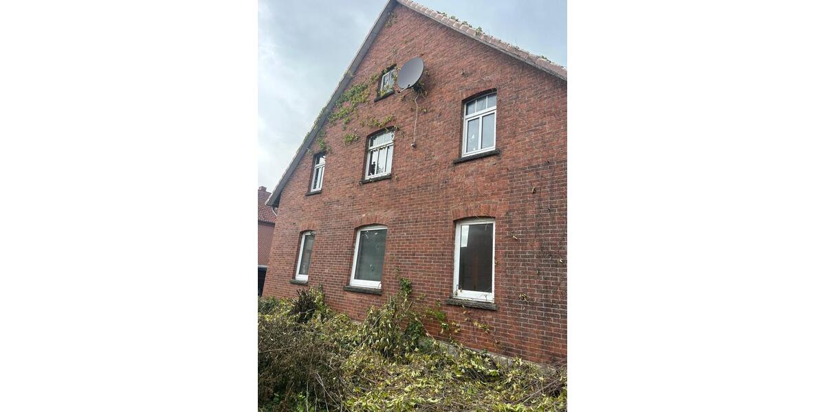 Einfamilienhaus Nordsehl - 8 Zimmer, 180 m&sup2;, 248.000&euro; | Angebot:26987998