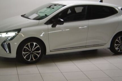 Renault Clio 24.590 km 16.999 &euro; Saarbrücken 66115