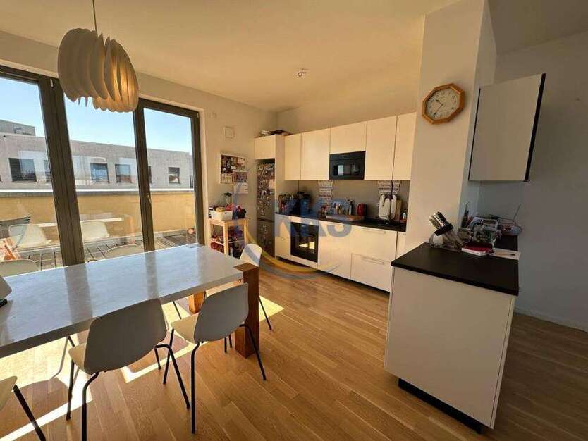 Wohnung zum Mieten in Leipzig 2.144,69 € 151.66 m²