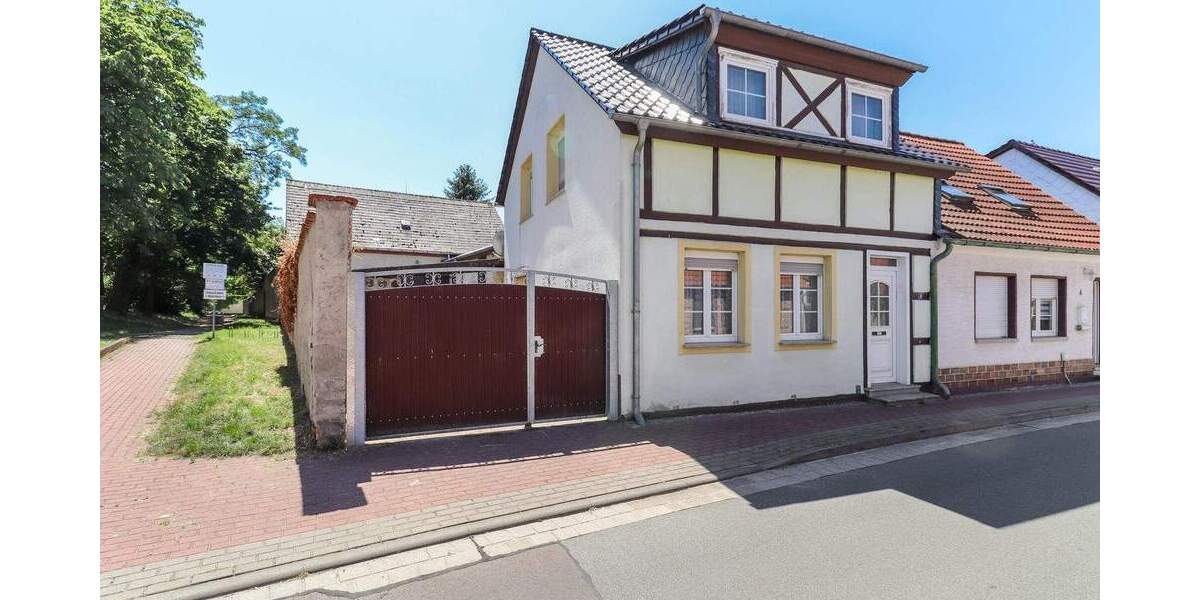 Doppelhaushälfte Bismark - 4 Zimmer, 100 m&sup2;, 69.000&euro; | Angebot:25743713