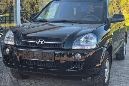Hyundai TUCSON 158.000 km 3.990 &euro; Idar Oberstein 55743