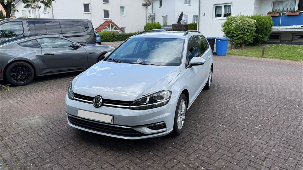 VW Golf 90.000 km 13.900 &euro; Braunfels 35619