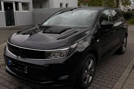 Opel Grandland (X) 26.500 km 22.700 &euro; Nauheim 64569