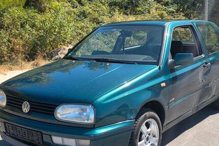 VW Golf 228.100 km 898 &euro; Bergneustadt 51702