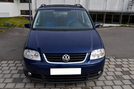 VW Touran 223.000 km 2.700 &euro; Mosbach 74821