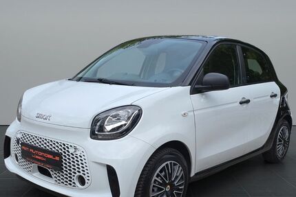 Smart ForFour 49.096 km 9.990 &euro; Lübeck 23568