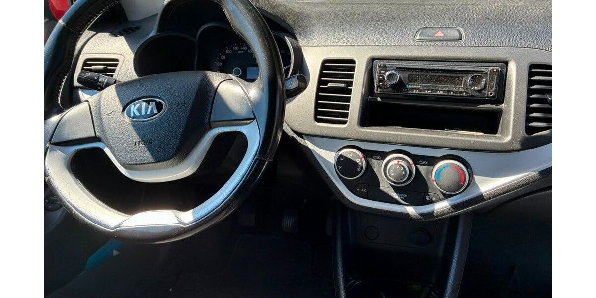 Kia Picanto 152.000 km 2.599 &euro; Halsenbach 56283