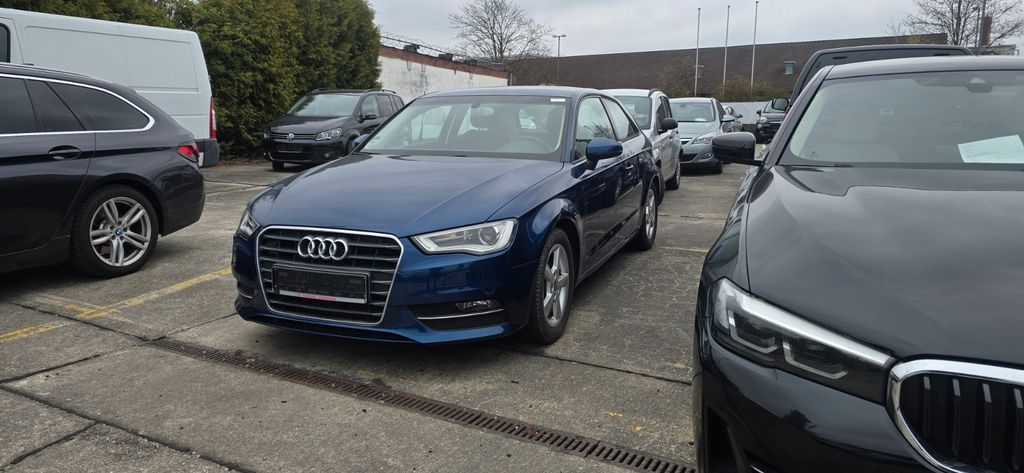 Audi A3 129.000 km 8.999 &euro; Altdorf 84032