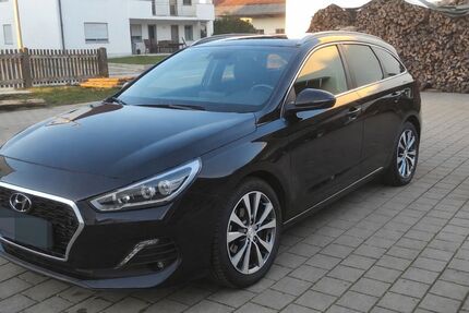 Hyundai i30 76.400 km 15.499 &euro; Reichertshofen 85084