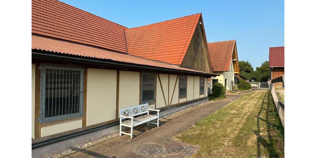 Bauernhaus, Landhaus Ilshofen - 8 Zimmer, 260 m&sup2;, 1.499.000&euro; | Angebot:26058982