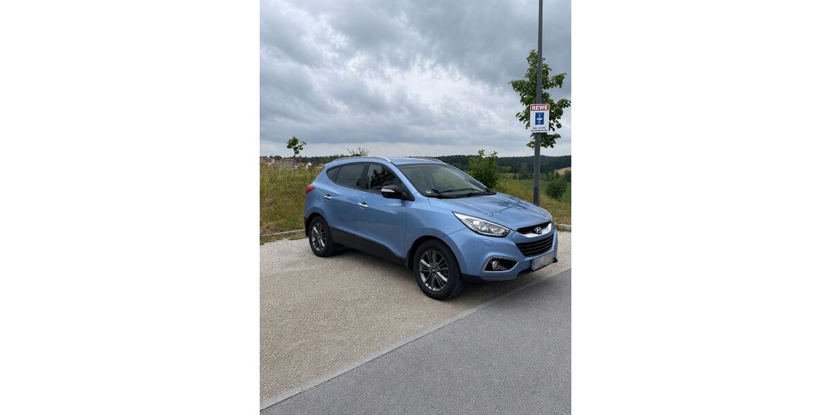 Hyundai ix35 99.000 km 11.500 &euro; München 81377