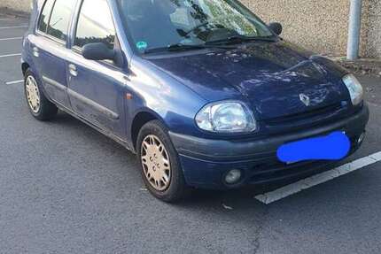 Renault Clio 124.000 km 3.800 &euro; Siegburg 53721