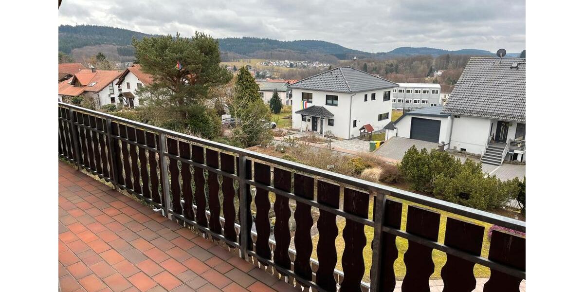 Dachgeschoßwohnung Abtsteinach - 3 Zimmer, 106 m&sup2;, 850&euro; | Angebot:26395156