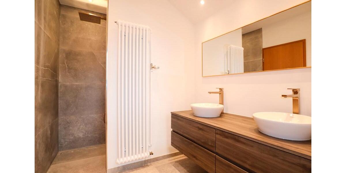 Einfamilienhaus Reutlingen Sondelfingen - 6 Zimmer, 200 m&sup2;, 2.850&euro; | Angebot:26389503
