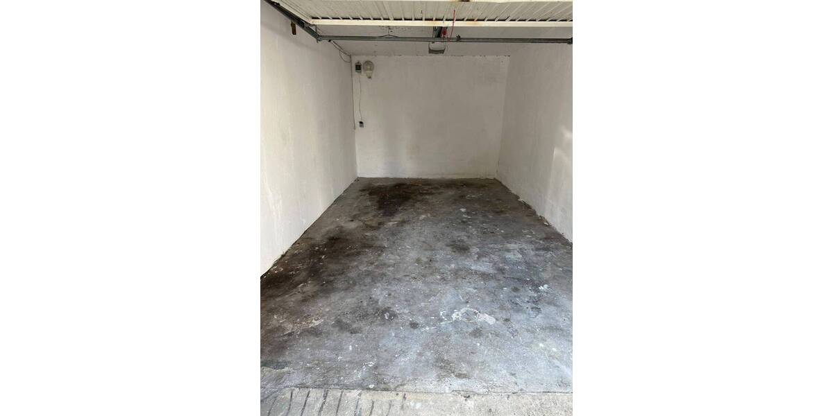 Garagen / Stellplätze Düsseldorf Stadtmitte - 200&euro; | Angebot:26916852