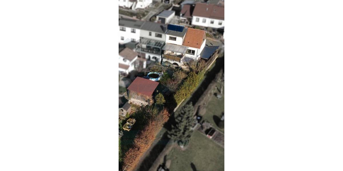 Reihenhaus Pößneck - 3 Zimmer, 100 m&sup2;, 120.000&euro; | Angebot:26589183
