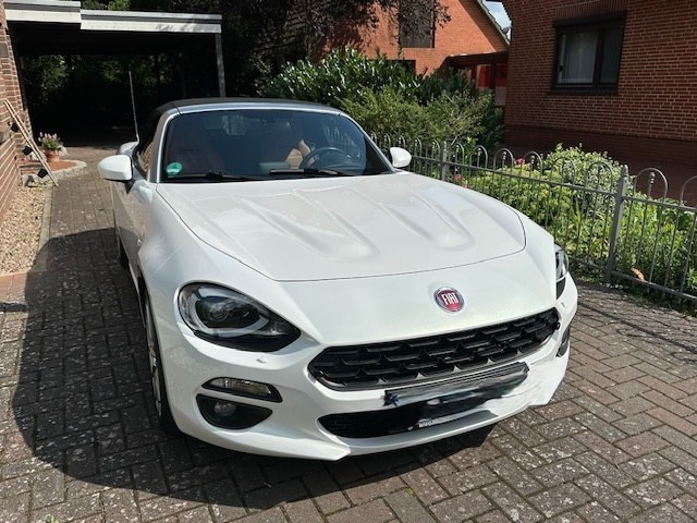 Fiat 124 Spider 59.800 km 18.390 € Ottersberg 28870