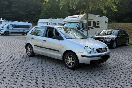 VW Polo 146.000 km 1.950 &euro; gaggenau 76571