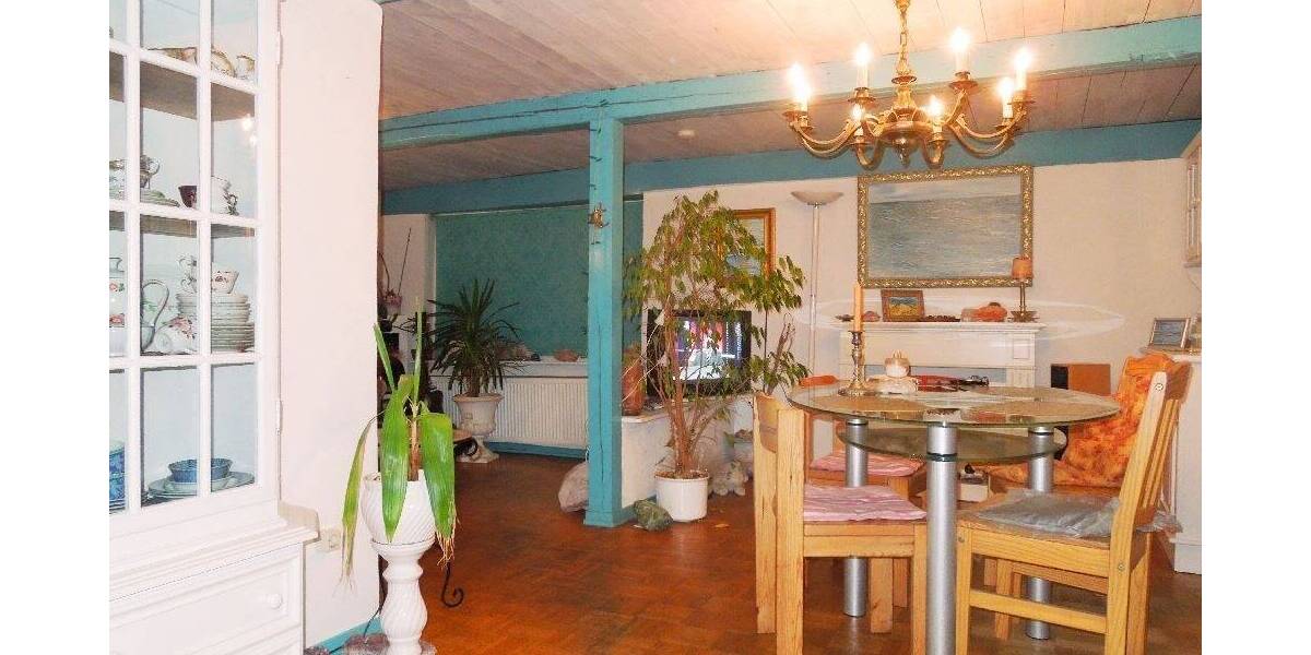 Einfamilienhaus Niebüll - 5 Zimmer, 140 m&sup2;, 199.000&euro; | Angebot:25802319