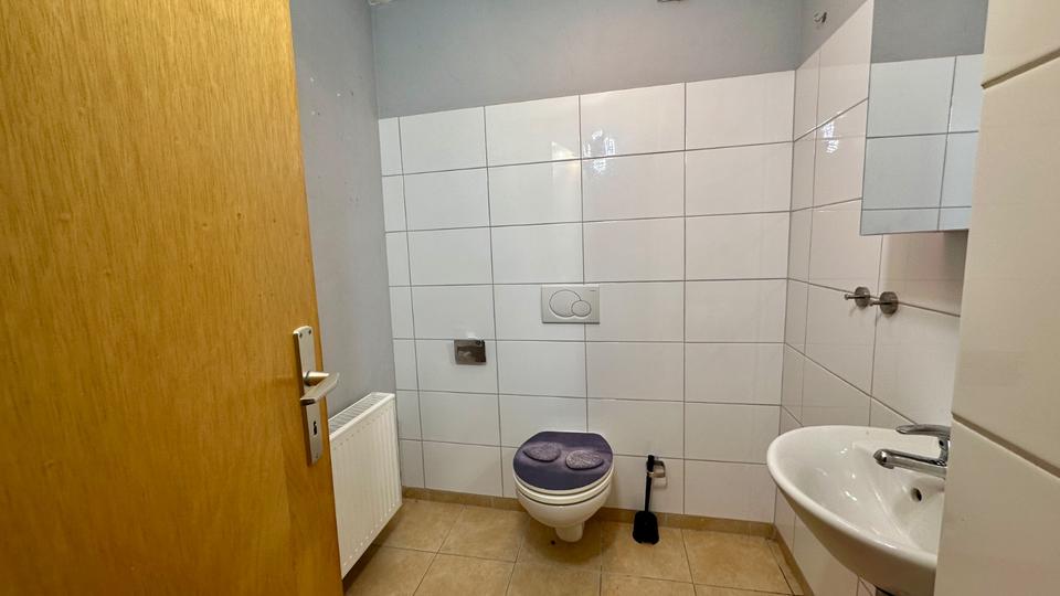 Einfamilienhaus Wolfhagen - 7 Zimmer, 200 m&sup2;, 980&euro; | Angebot:26136504