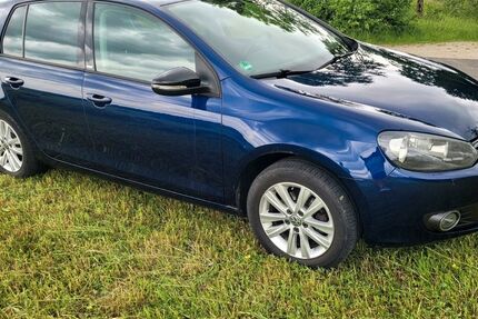 VW Golf 162.000 km 3.999 &euro; Eisfeld 98673