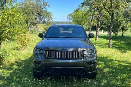 Jeep Grand Cherokee 178.900 km 15.000 &euro; Kirchentellinsfurt 72138