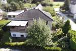 Familienhaus mit Terrasse, Einliegerwohnung und Nebengelass in ruhiger Lage 9 zimmer