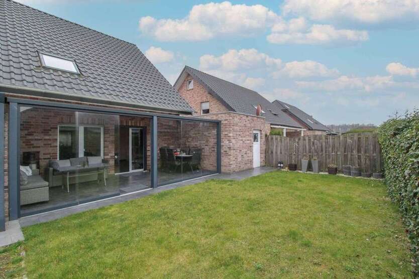 Haus zum Kaufen in Weeze 469.000 € 113.29 m²
