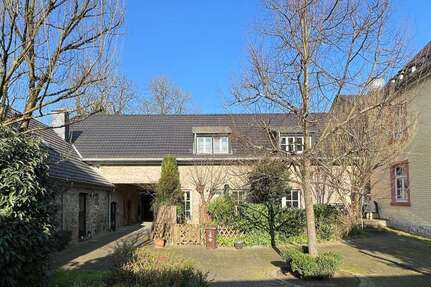 Wohnung zum Kaufen in Overath 138.000 € 69 m²