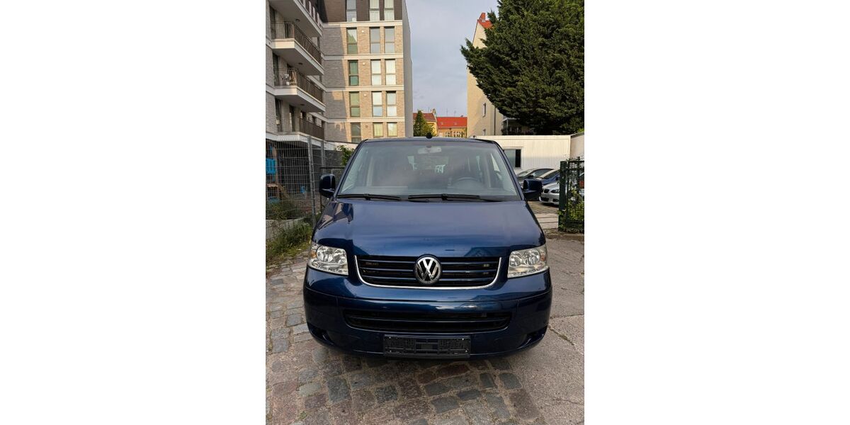 VW T5 Transporter 328.000 km 7.900 &euro; Berlin 13187