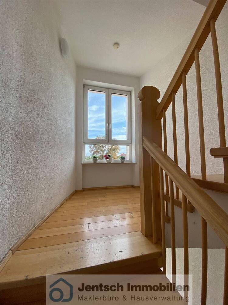 Sehr schöne Dachgeschoßwohnung im Zentrum Merseburgs zu verkaufen