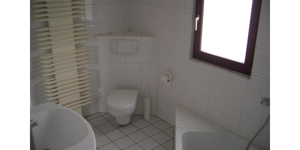 Einfamilienhaus Witzenhausen - 7 Zimmer, 141 m&sup2;, 1.120&euro; | Angebot:27674873